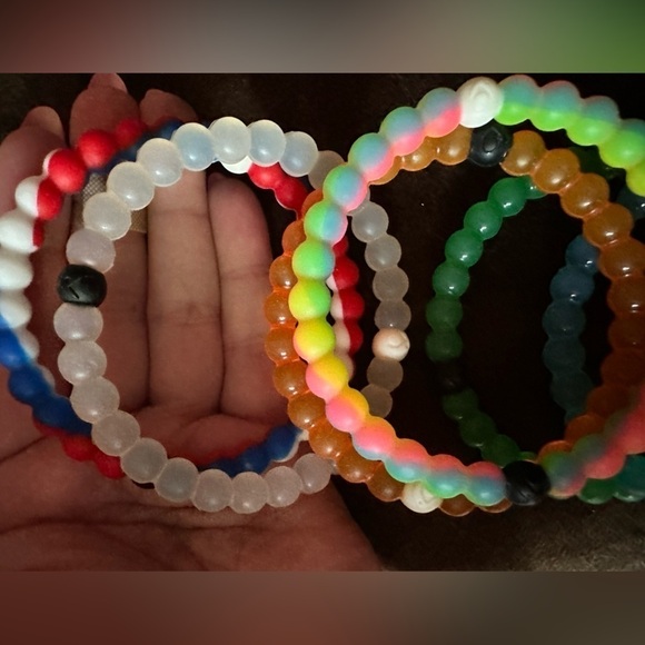 Lokai Bracelets- Lot of 16 Bracelets - Picture 9 of 11